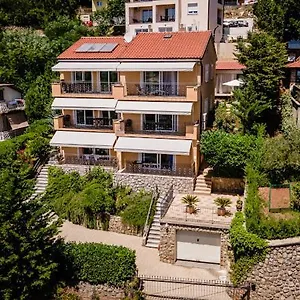 Slavica Apartment Ičići